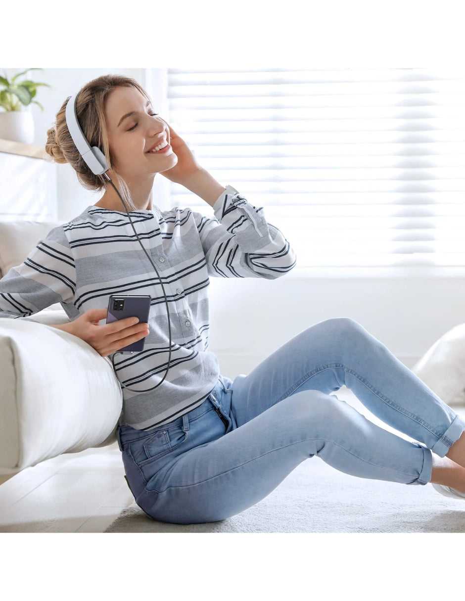 Cable Audio Ugreen Auxiliar Jack 3.5mm Macho Plano 2 Metros Ángulo 90°