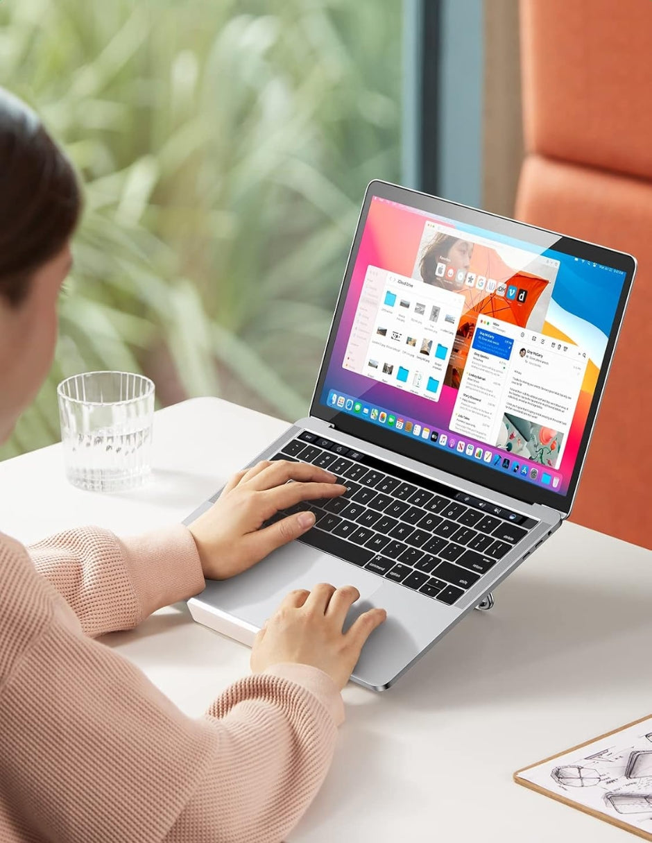 Soporte Ugreen LP230 Laptop Aluminio Ajustable Plegable 11-17"