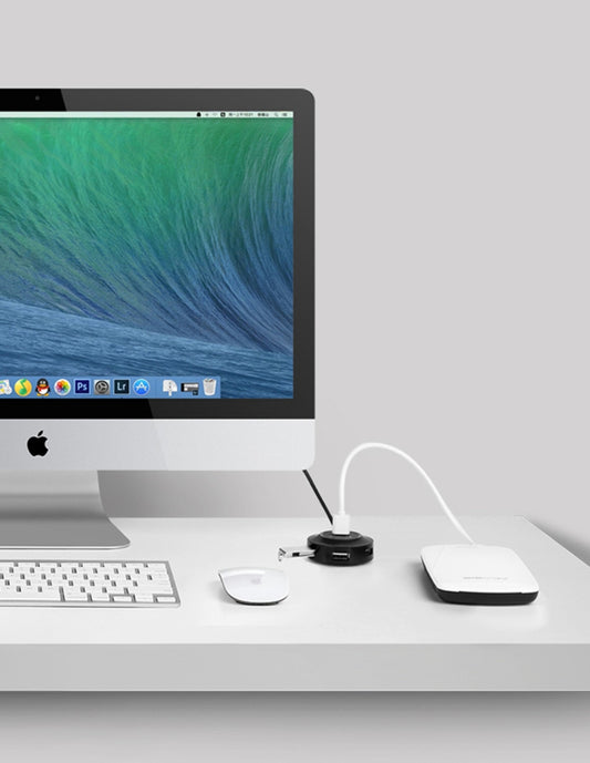 HUB 4 en 1 Ugreen CR106 USB-A a USB-A 480 Mbps color negro