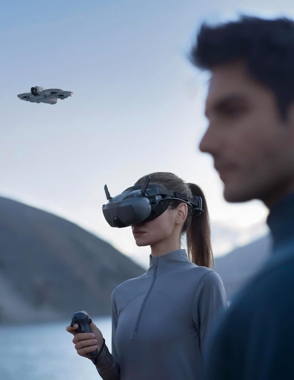 DJI Dron Neo Motion Combo Vuela Más con RC Motion 3, 4k Uhd, 135g, 3 Baterías, seguimiento de objetivos